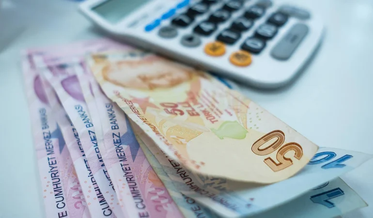 Asgari Ücretle Birlikte Sosyal Güvenlik Kalemleri Değişti: GSS Primi, İşsizlik Maaşı ve Kıdem Tazminatı Ne Kadar Olacak?