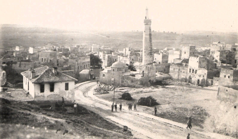 Küçük Siirt’ten Büyük Dünya’ya: Coşkun Aral’dan “İmkansız Coğrafyalar”