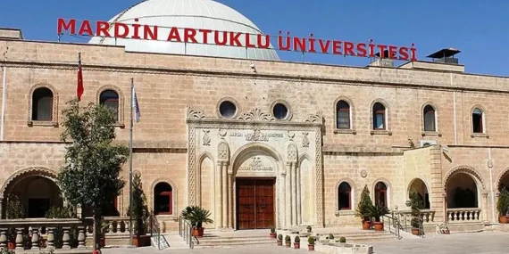 Mardin Artuklu Üniversitesi’nin Araştırma Görevlisi İlanında Tartışma: Alan Dışı Şartı Tepki Çekti
