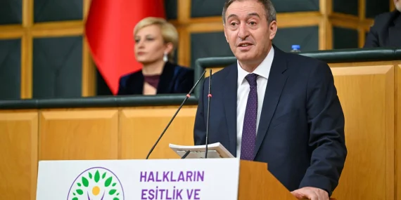 Tuncer Bakırhan’dan Özgür Özel’e: “Çözümün Karşısındaysanız Sözünüzü Açık Söyleyin”