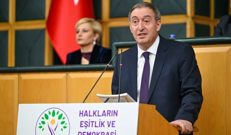 Tuncer Bakırhan’dan Özgür Özel’e: “Çözümün Karşısındaysanız Sözünüzü Açık Söyleyin”