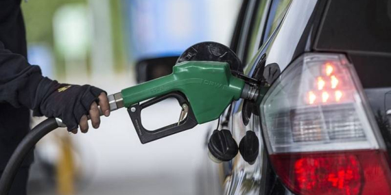 Akaryakıtta Tabela Değişti, Benzin ve Motorine Yılın İlk Zamları Geldi!