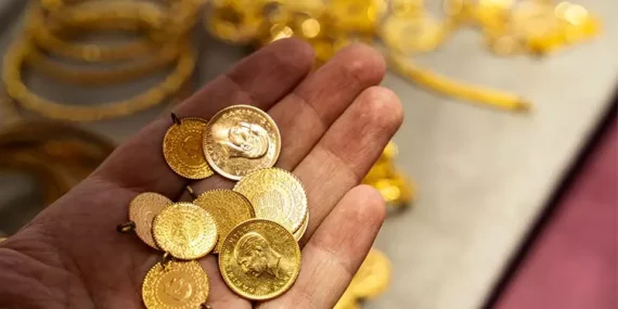 Tarihi Zirve: Gram Altın 7 Bin Lirayı Aştı