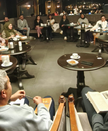 Fotoğraf 4 Bir Etkinlikte Buluşan Topluluk Üyeleri