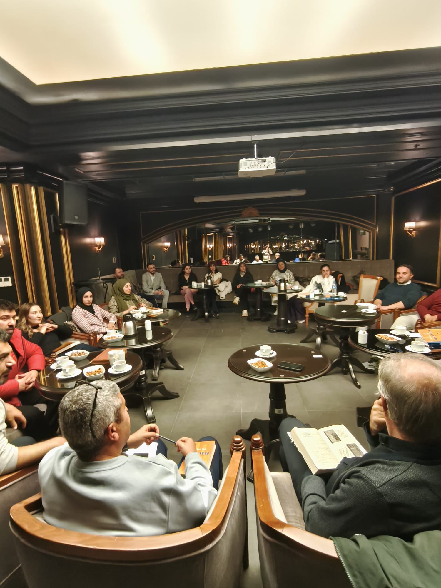 Van’da Edebiyat Rüzgârı