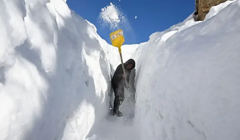 Isınan Dünyada Neden Bu Kadar Çok Kar Yağıyor?