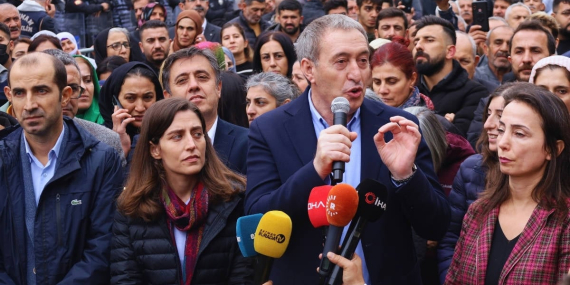 DEM Parti Eş Genel Başkanı Tuncer Bakırhan ve Pervin Buldan Siirt’e Geliyor