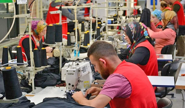 İşçiler Ayın 8 Günü Enflasyona Çalıştı