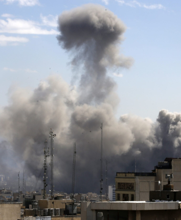 İsrail ve ABD’nin İran’ın başkenti Tahran’a yönelik saldırıları devam ediyor