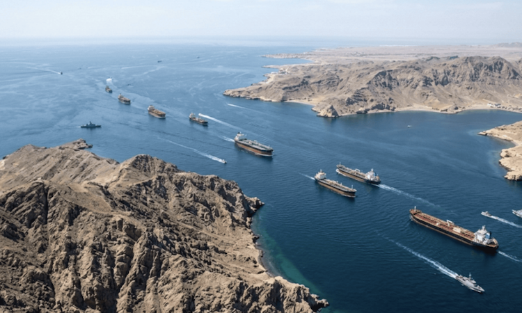 Trump: “48 Saat İçinde Hürmüz Açılmazsa İran’ın Enerji Santrallerini Hedef Alırız”