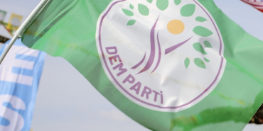 dem-parti-toplumun-ortak-degeri-olan-bayraga-saygisizligi-kabul-etmiyoruz-noyc