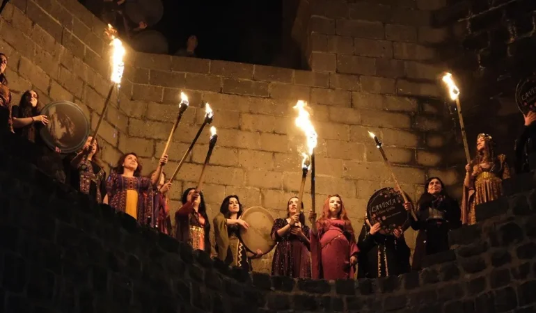 Newroz Ateşi Yakıldı