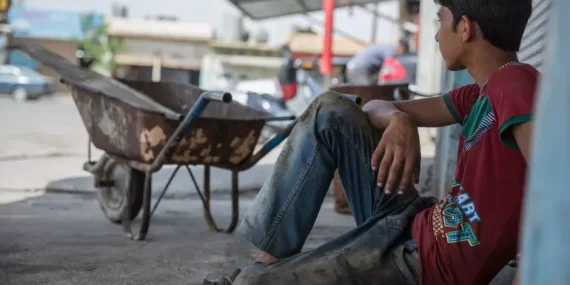 Çocuklar 23 Nisan’ı İhlallerin Gölgesinde Karşılıyor